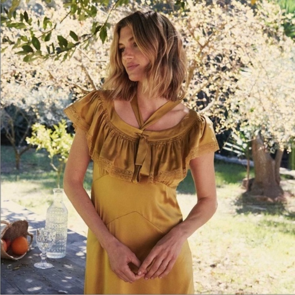 DOEN SICILIA DRESS IN WHEAT SIZE SMALL PROFESSIONALLY  DRY CLEANED